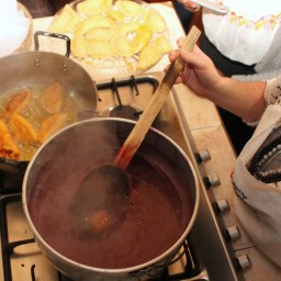 Serving up some traditional Kichwa recipes